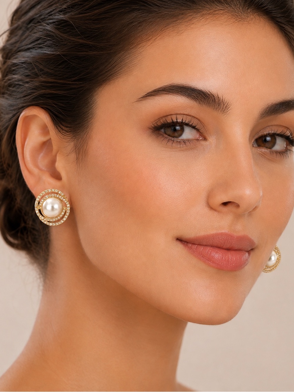 Elegant Pearl Rhinestone Stud Earrings Gold Tone Statement Jewelry